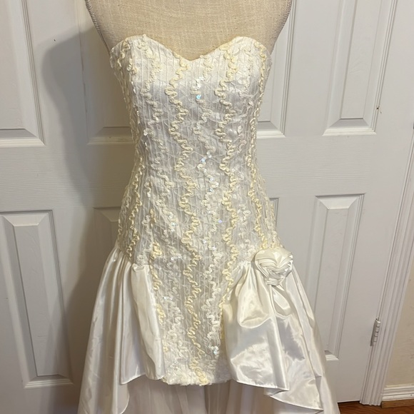 Dave & Johnny Couture Formal Mini Dress With Train / White with Cream Sequins - Picture 2 of 13